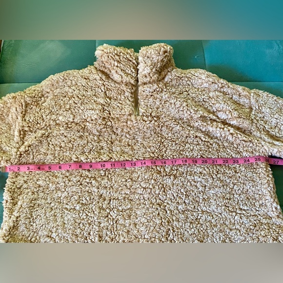 Fantastic Fawn 1/4” Zip Sherpa Pullover - Picture 13 of 15